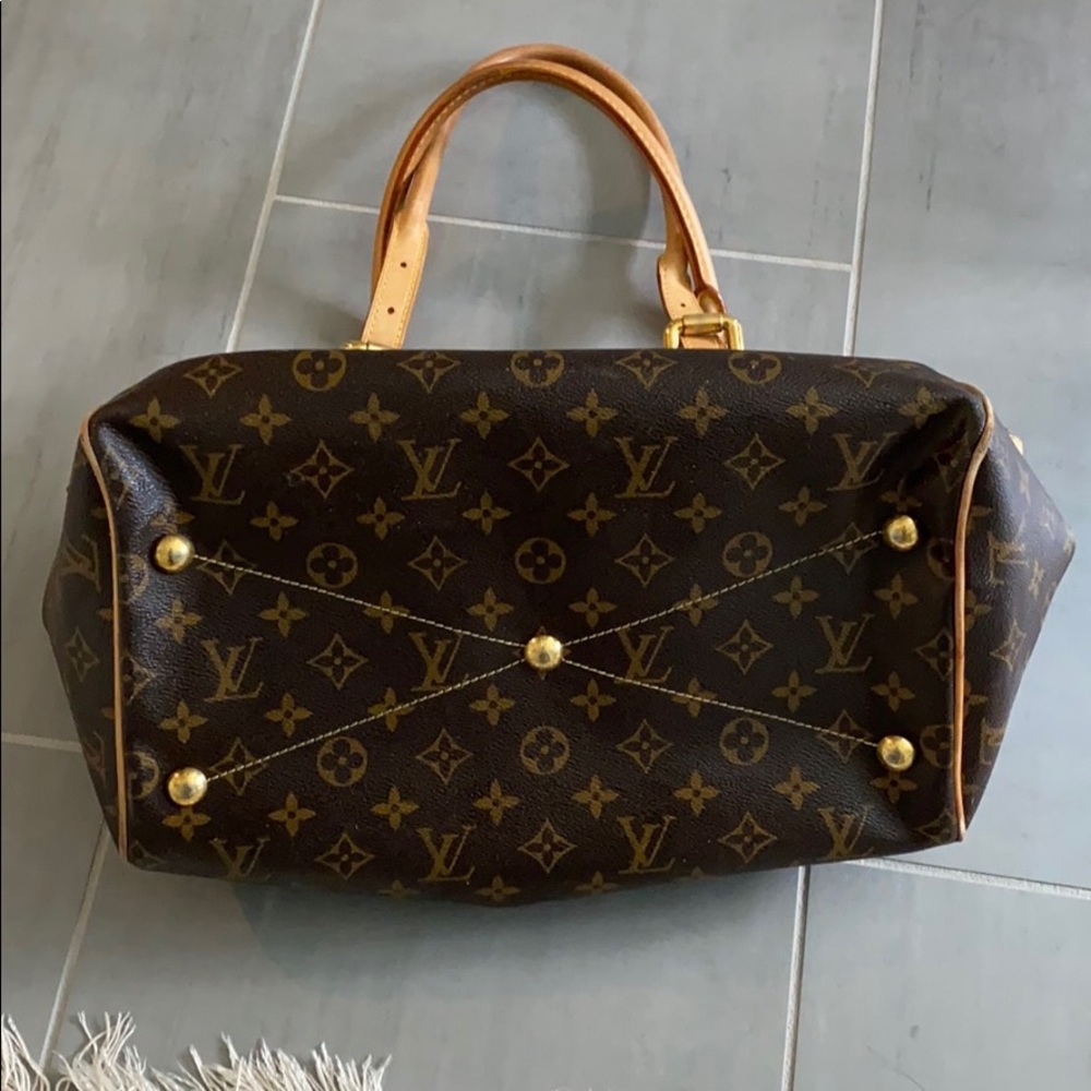 Authentic Louis Vuitton Tivoli GM handbag